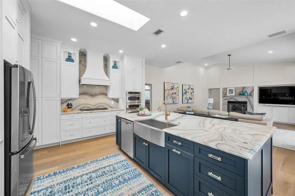 30 Turtle Creek Circle Oldsmar FL 34677