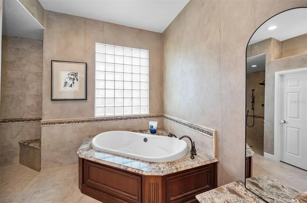 30 Turtle Creek Circle Oldsmar FL 34677