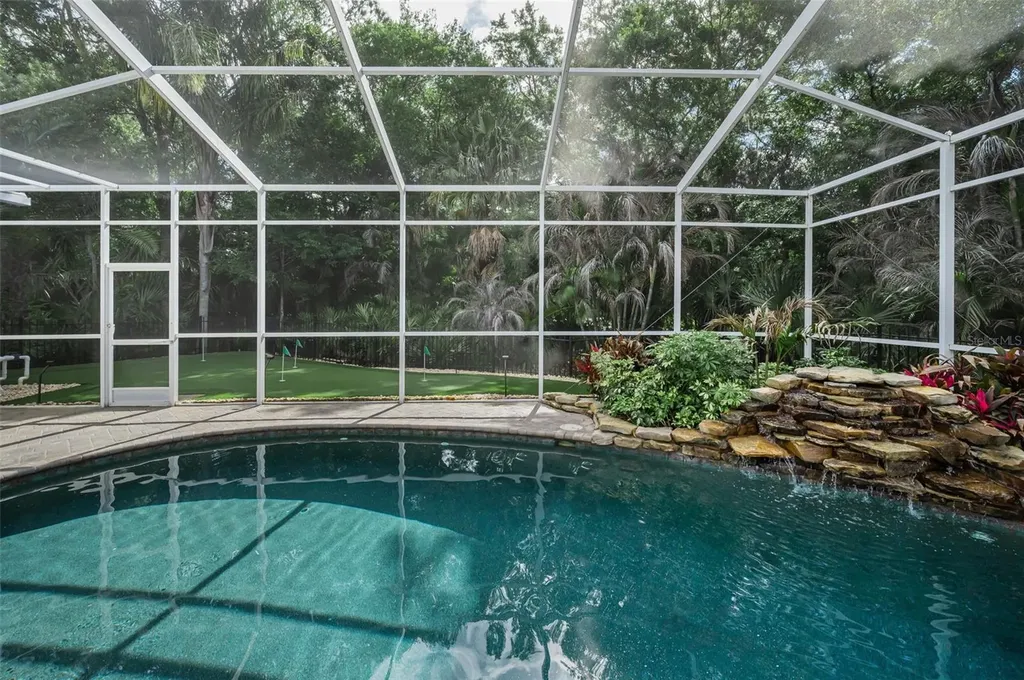 30 Turtle Creek Circle Oldsmar FL 34677