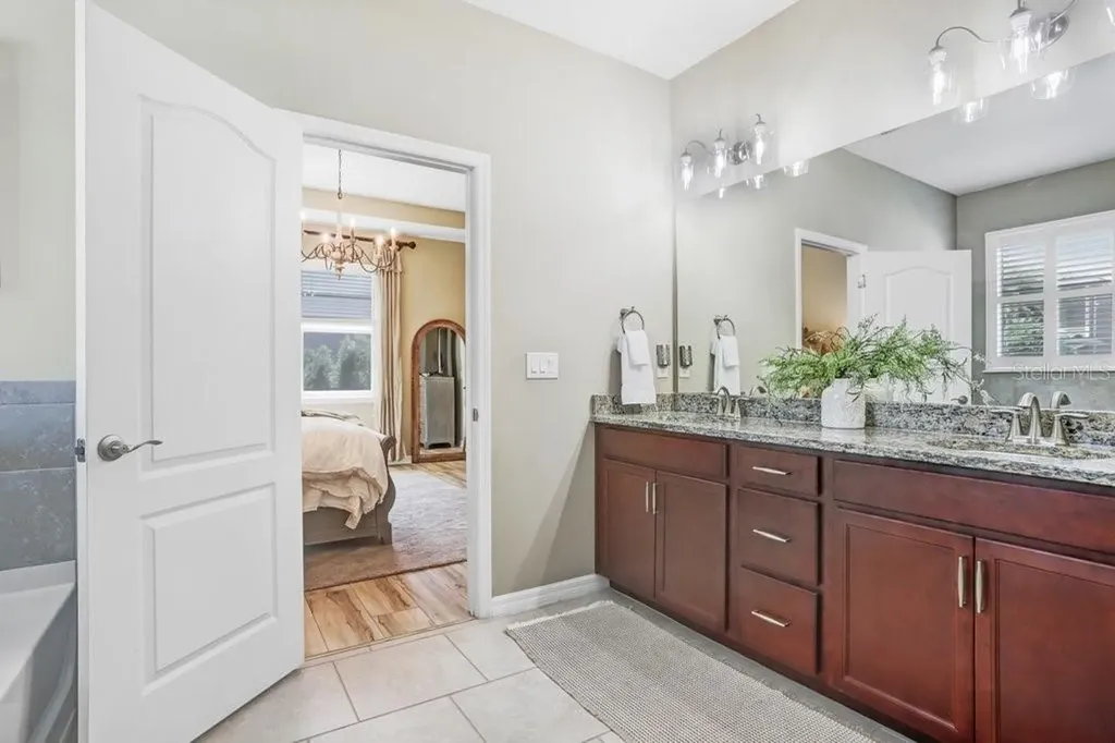2807 Oriole Drive Sarasota FL 34243