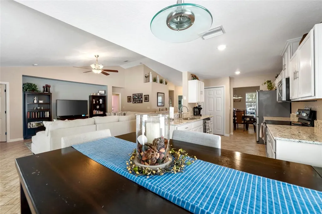 4143 Banbury Circle Parrish FL 34219