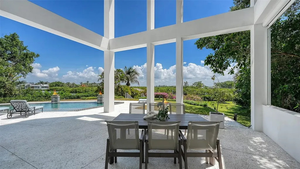 4317 Midnight Pass Road Sarasota FL 34242