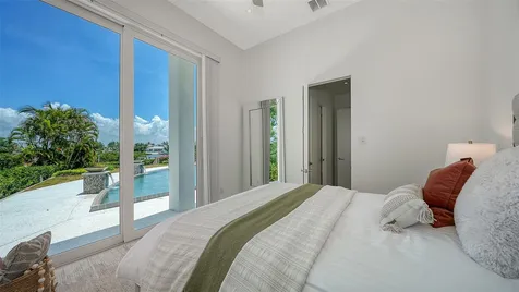4317 Midnight Pass Road Sarasota FL 34242
