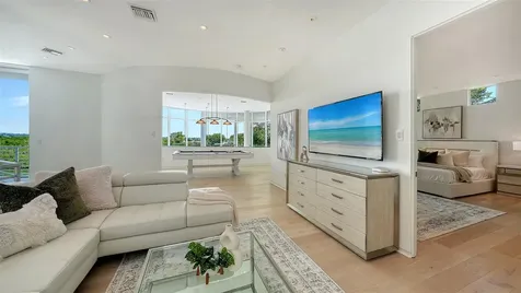 4317 Midnight Pass Road Sarasota FL 34242