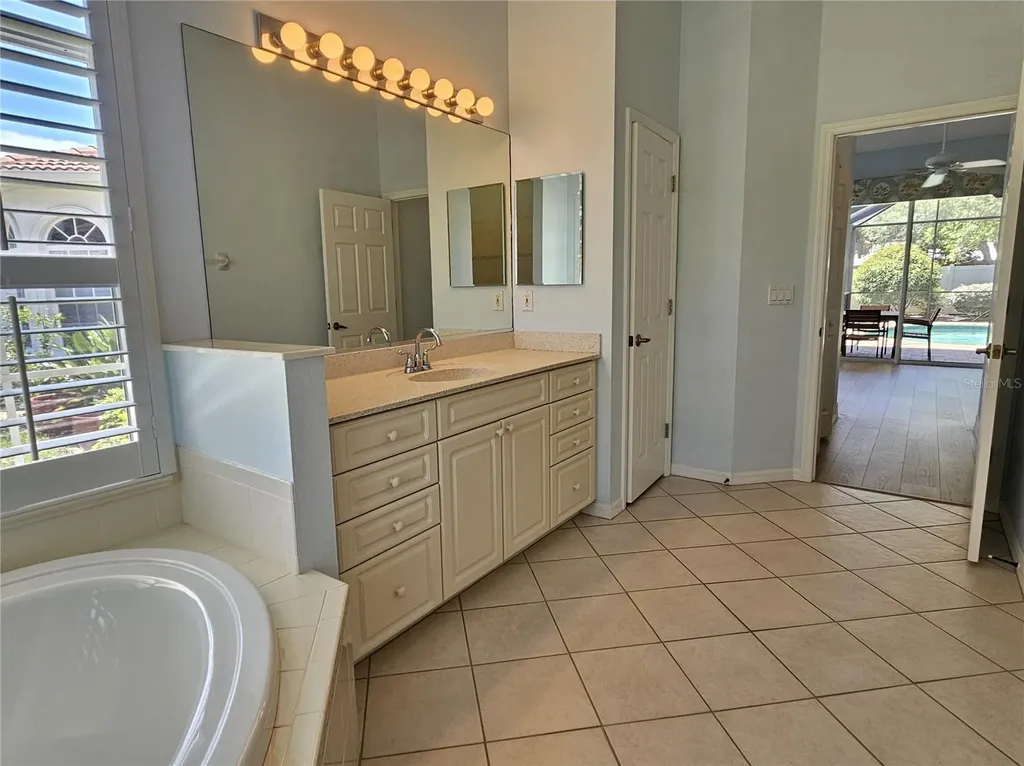 330 Rio Terra Venice FL 34285
