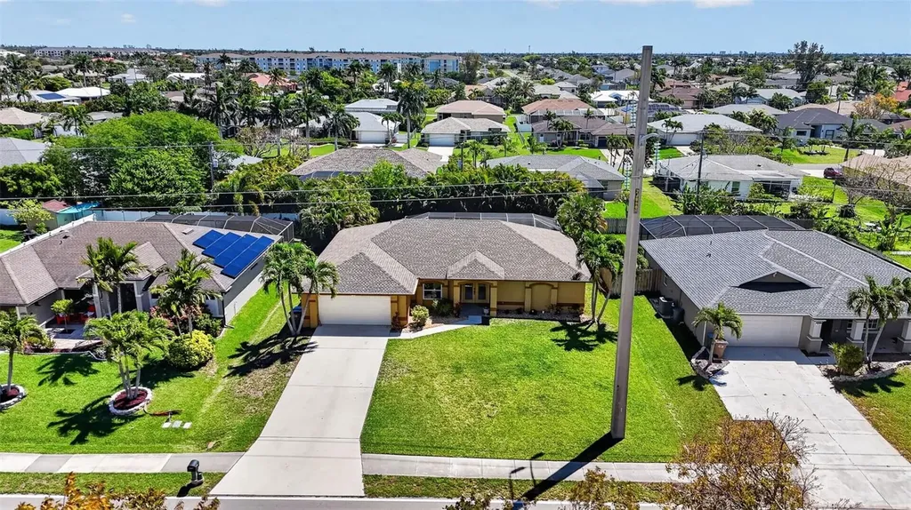 3809 Agualinda Boulevard Cape Coral FL 33914