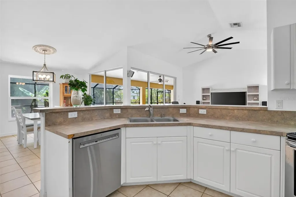 3809 Agualinda Boulevard Cape Coral FL 33914