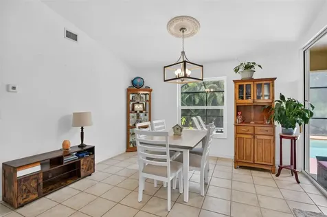 3809 Agualinda Boulevard Cape Coral FL 33914