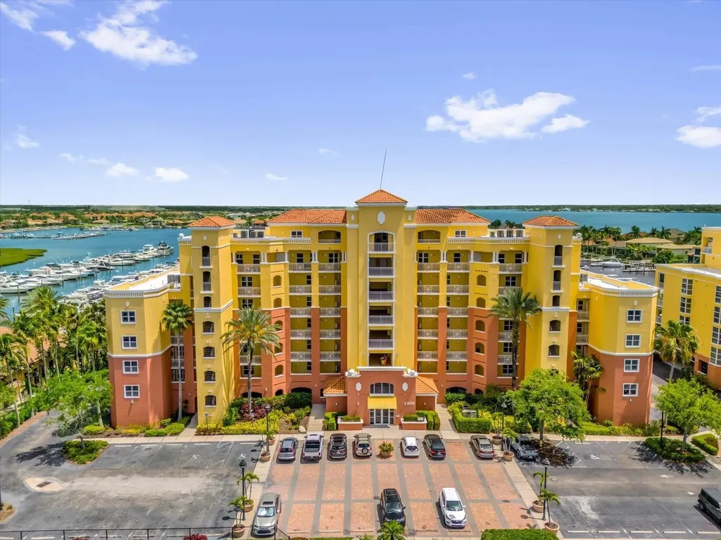 606 Riviera Dunes Way Palmetto FL 34221