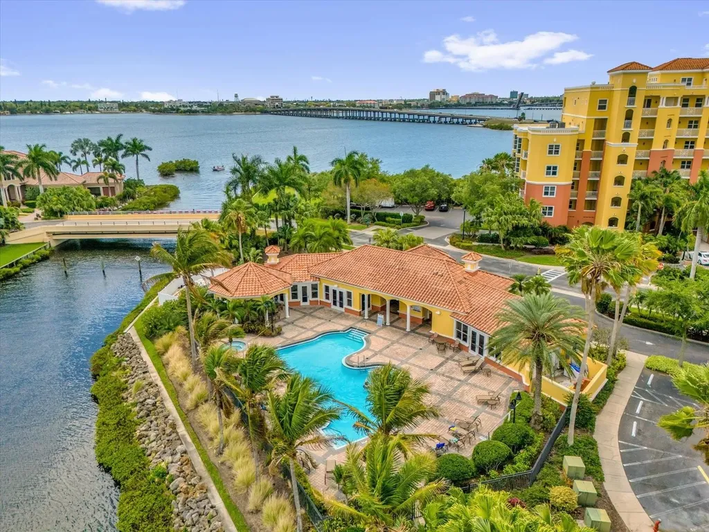 606 Riviera Dunes Way Palmetto FL 34221