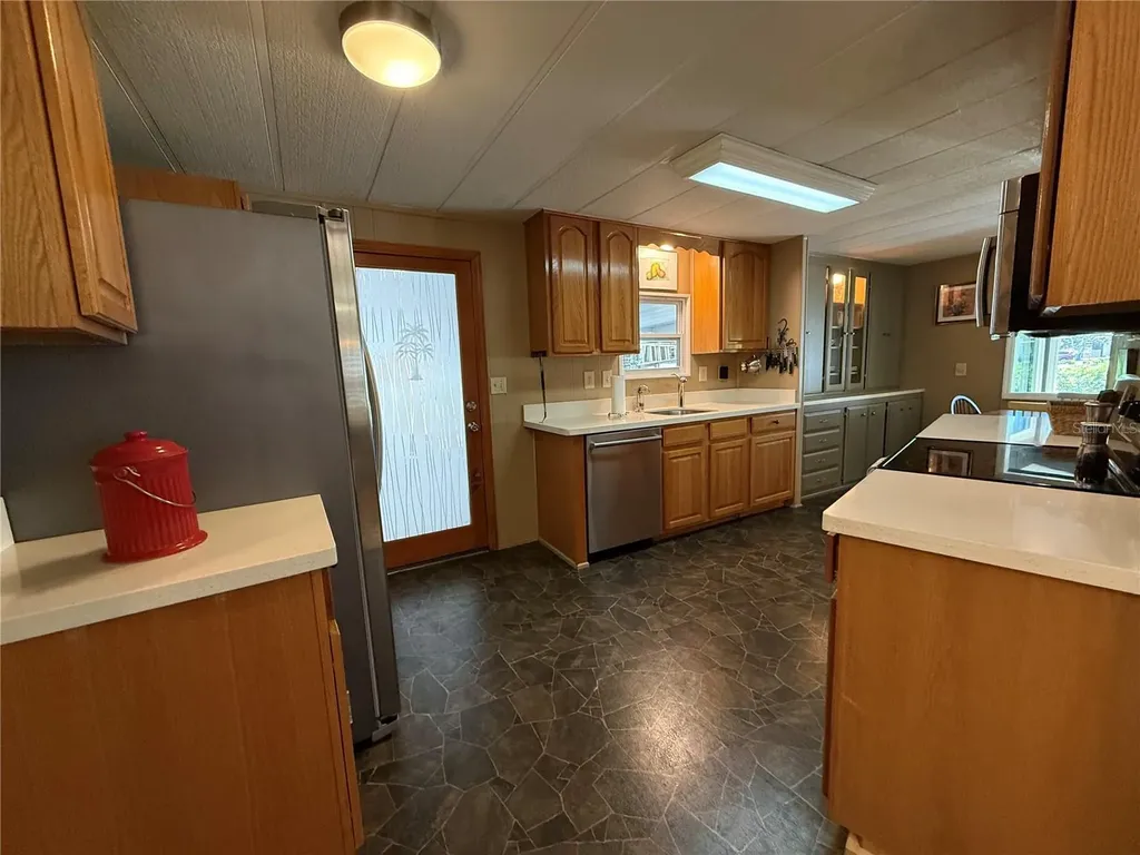 9 S Bobwhite Road Wildwood FL 34785
