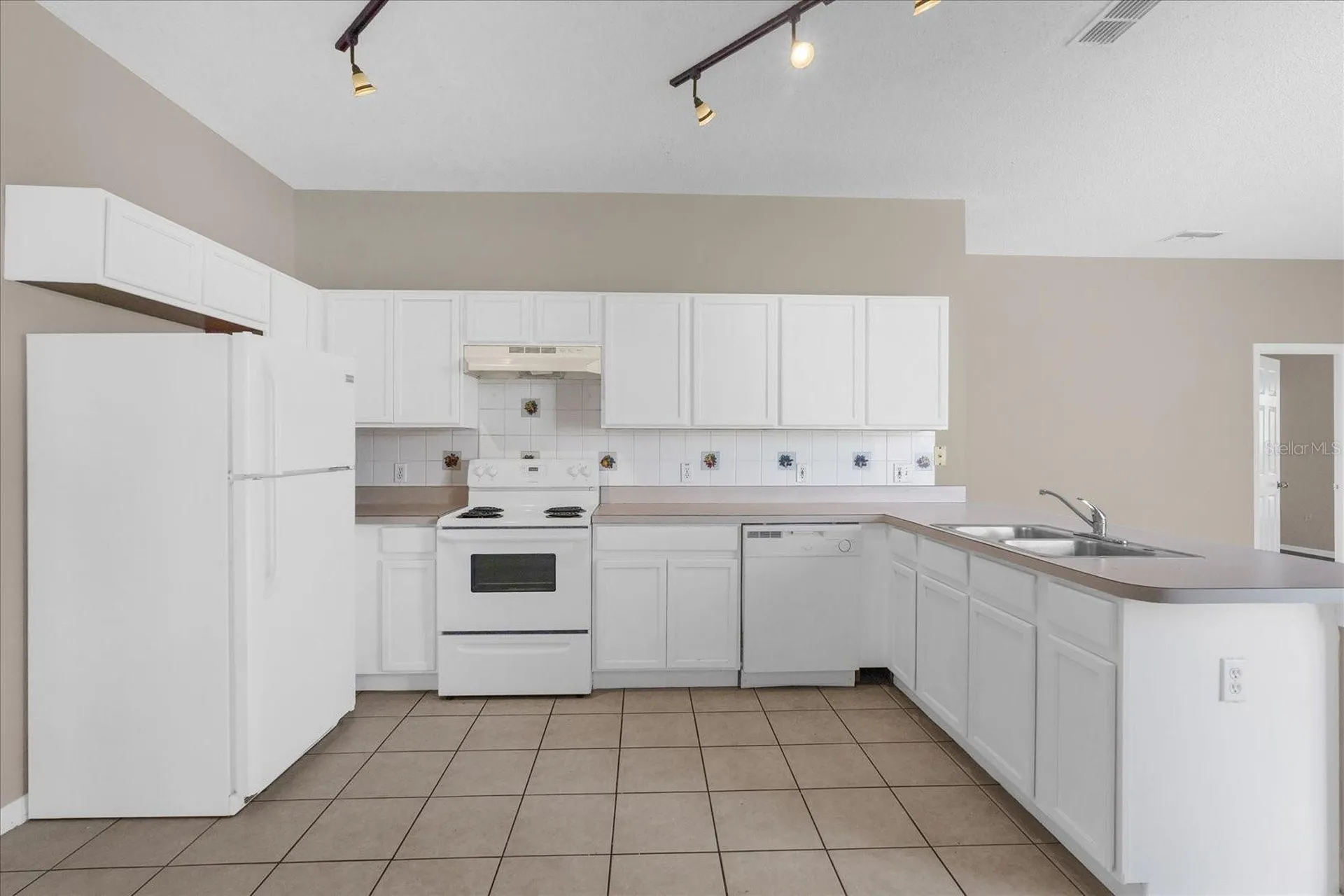 29 Andora Court Kissimmee FL 34758