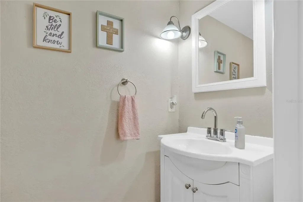 619 Gatlin Avenue Orlando FL 32806