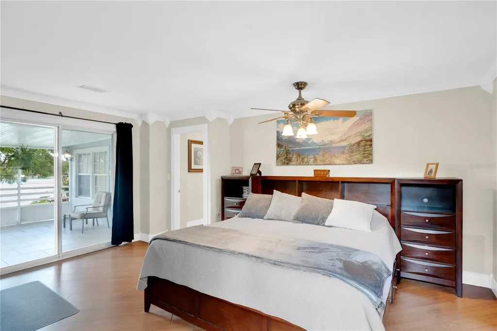 619 Gatlin Avenue Orlando FL 32806