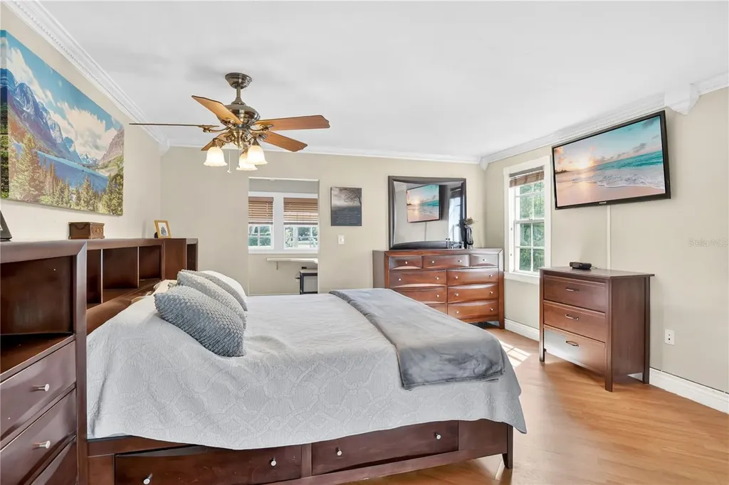 619 Gatlin Avenue Orlando FL 32806