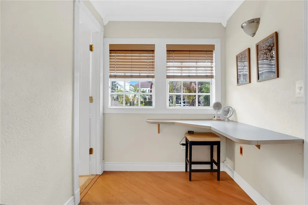 619 Gatlin Avenue Orlando FL 32806