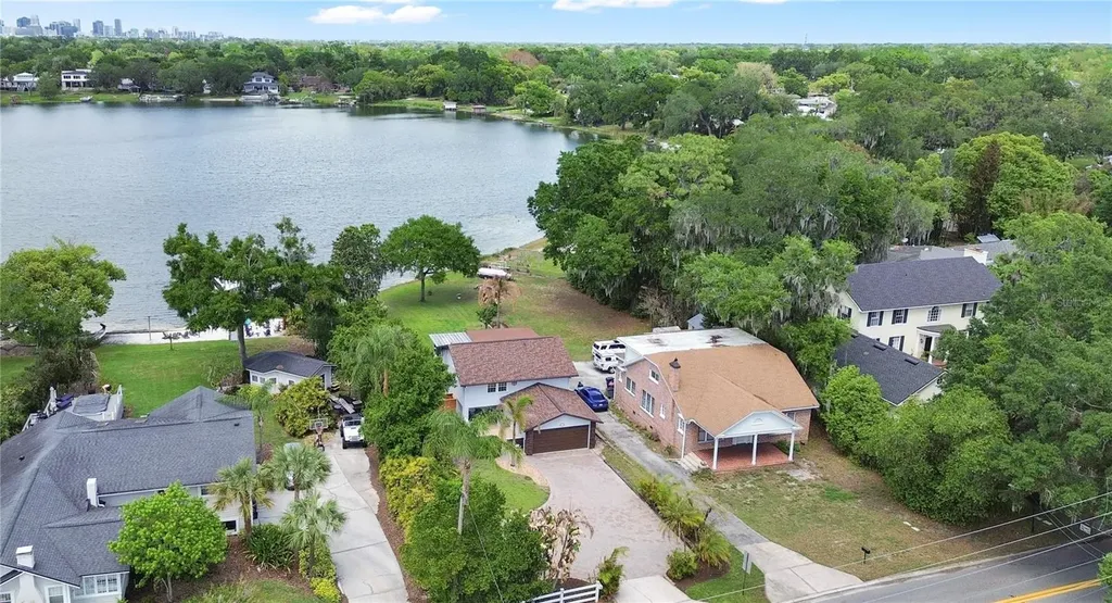 619 Gatlin Avenue Orlando FL 32806