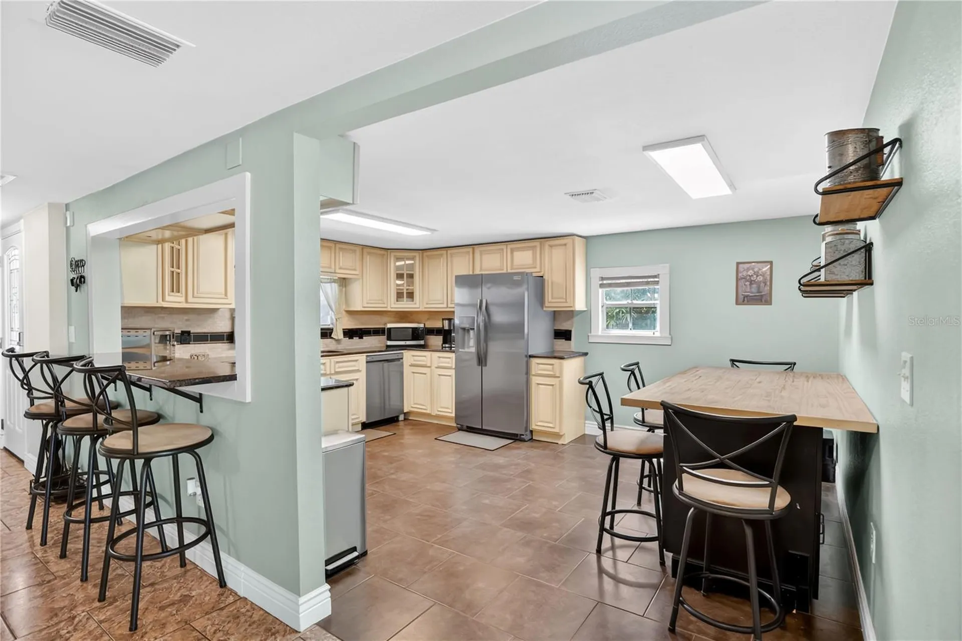 619 Gatlin Avenue Orlando FL 32806