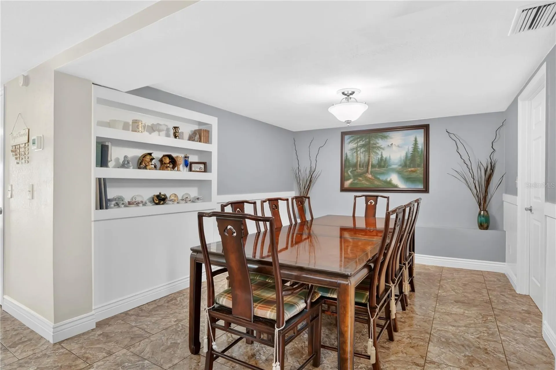 619 Gatlin Avenue Orlando FL 32806