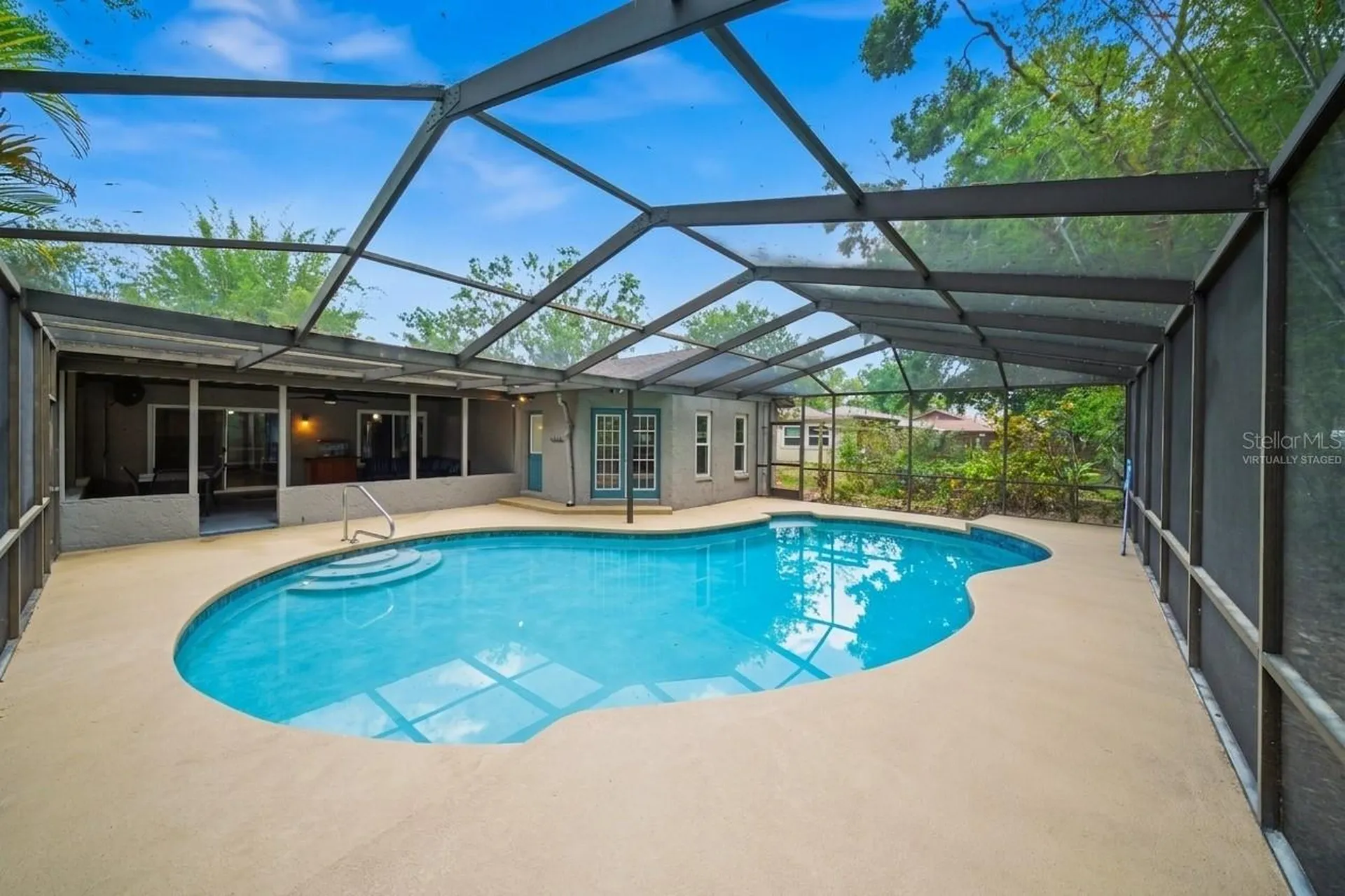 13312 Lake George Lane Tampa FL 33618