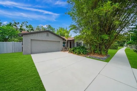 13312 Lake George Lane Tampa FL 33618
