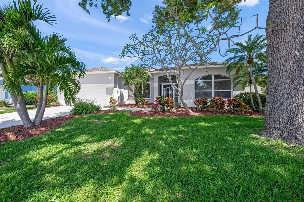 111 41st Street NE Bradenton FL 34208