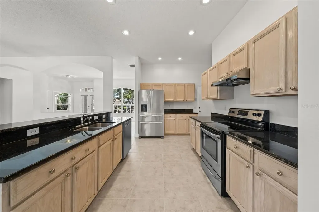 111 41st Street NE Bradenton FL 34208