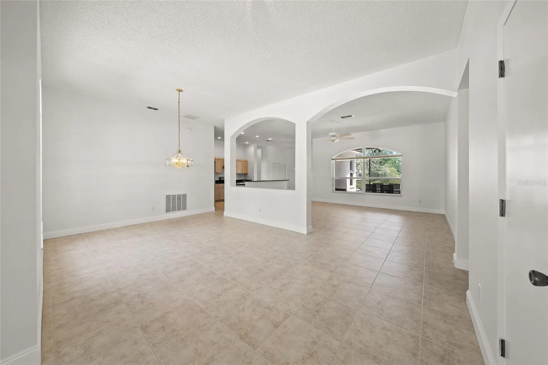 111 41st Street NE Bradenton FL 34208