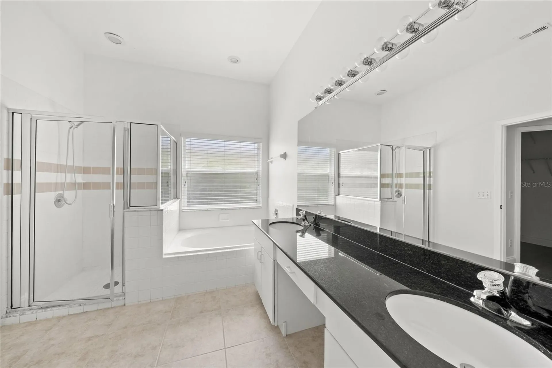 111 41st Street NE Bradenton FL 34208