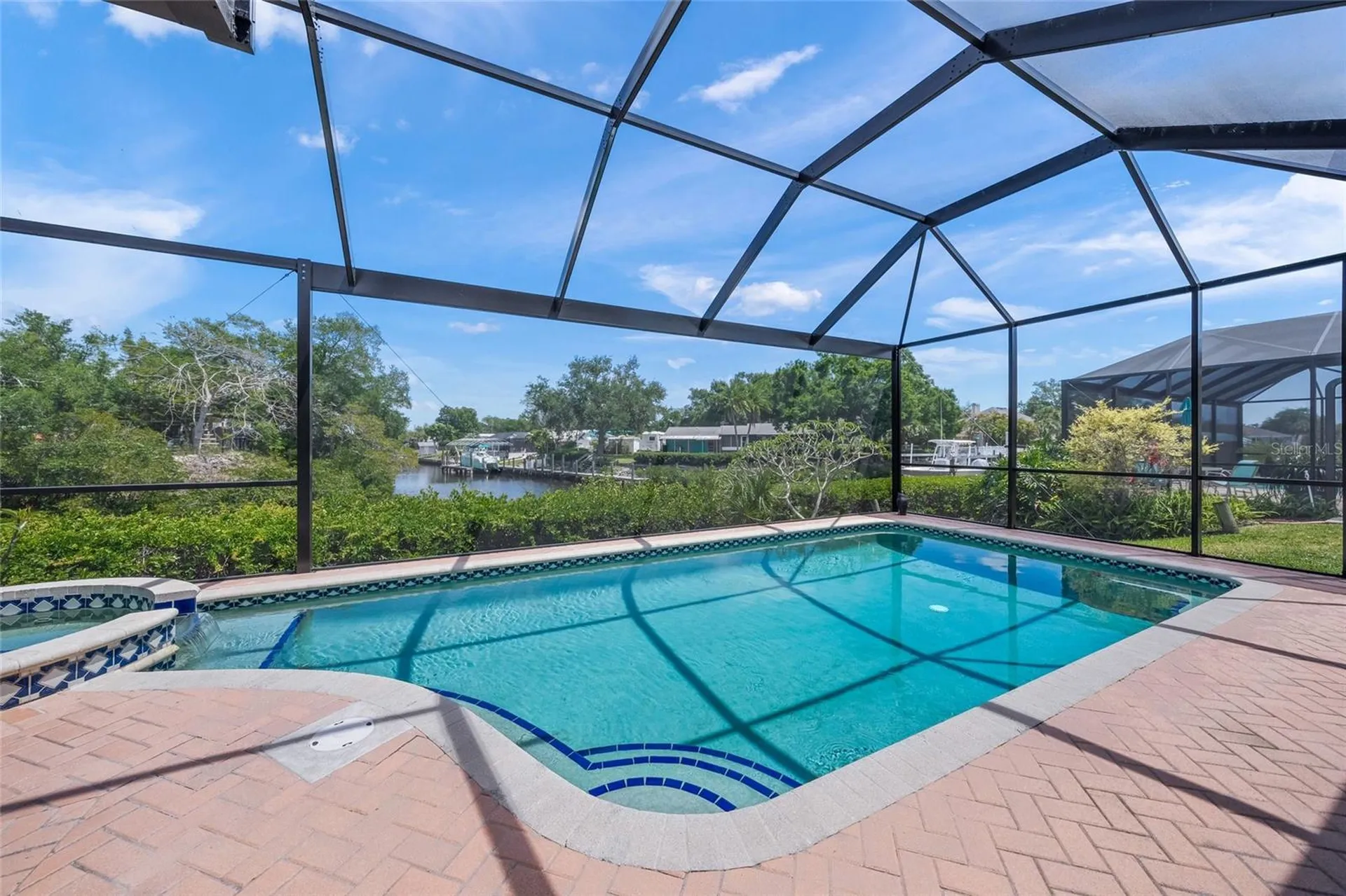 111 41st Street NE Bradenton FL 34208