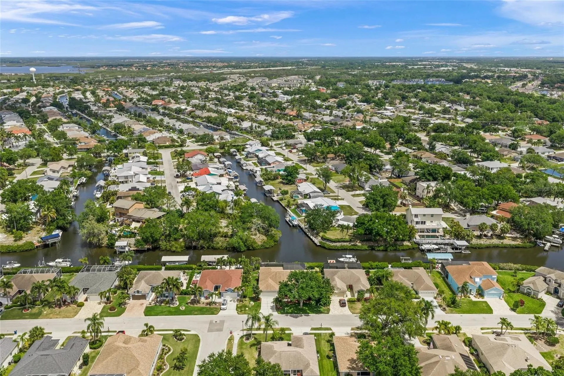 111 41st Street NE Bradenton FL 34208