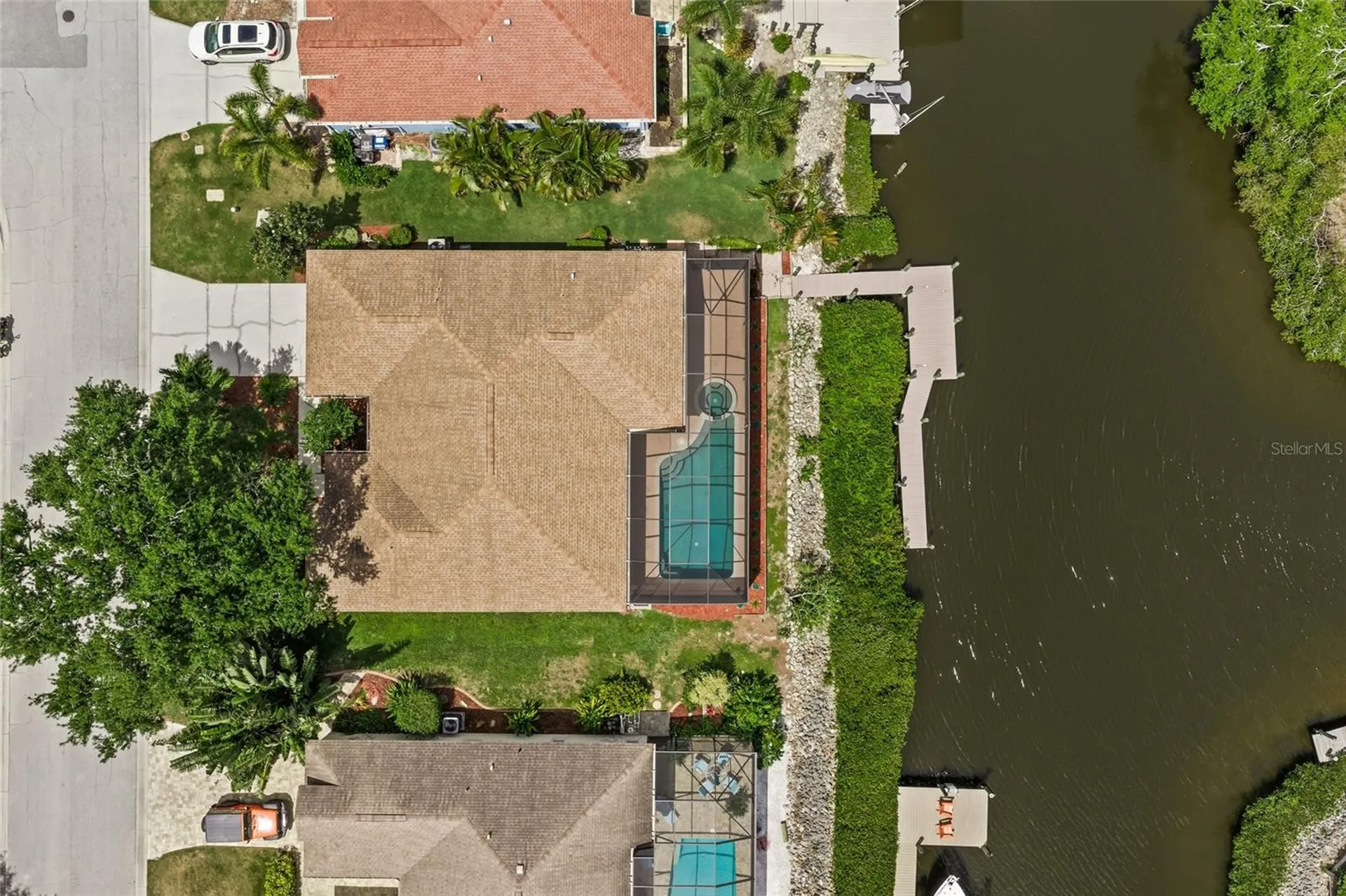111 41st Street NE Bradenton FL 34208