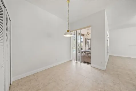 111 41st Street NE Bradenton FL 34208