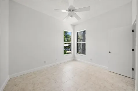 111 41st Street NE Bradenton FL 34208
