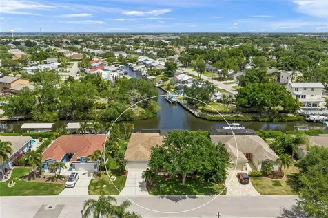111 41st Street NE Bradenton FL 34208