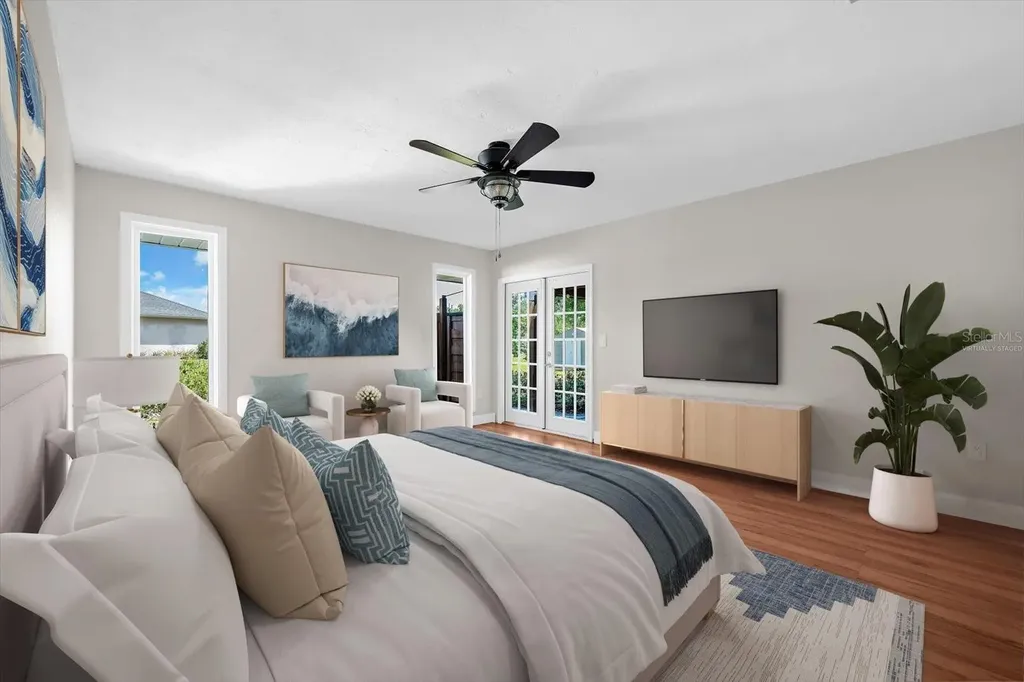 1821 Racimo Drive Sarasota FL 34240