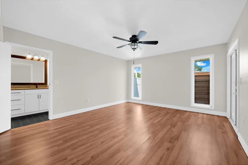 1821 Racimo Drive Sarasota FL 34240