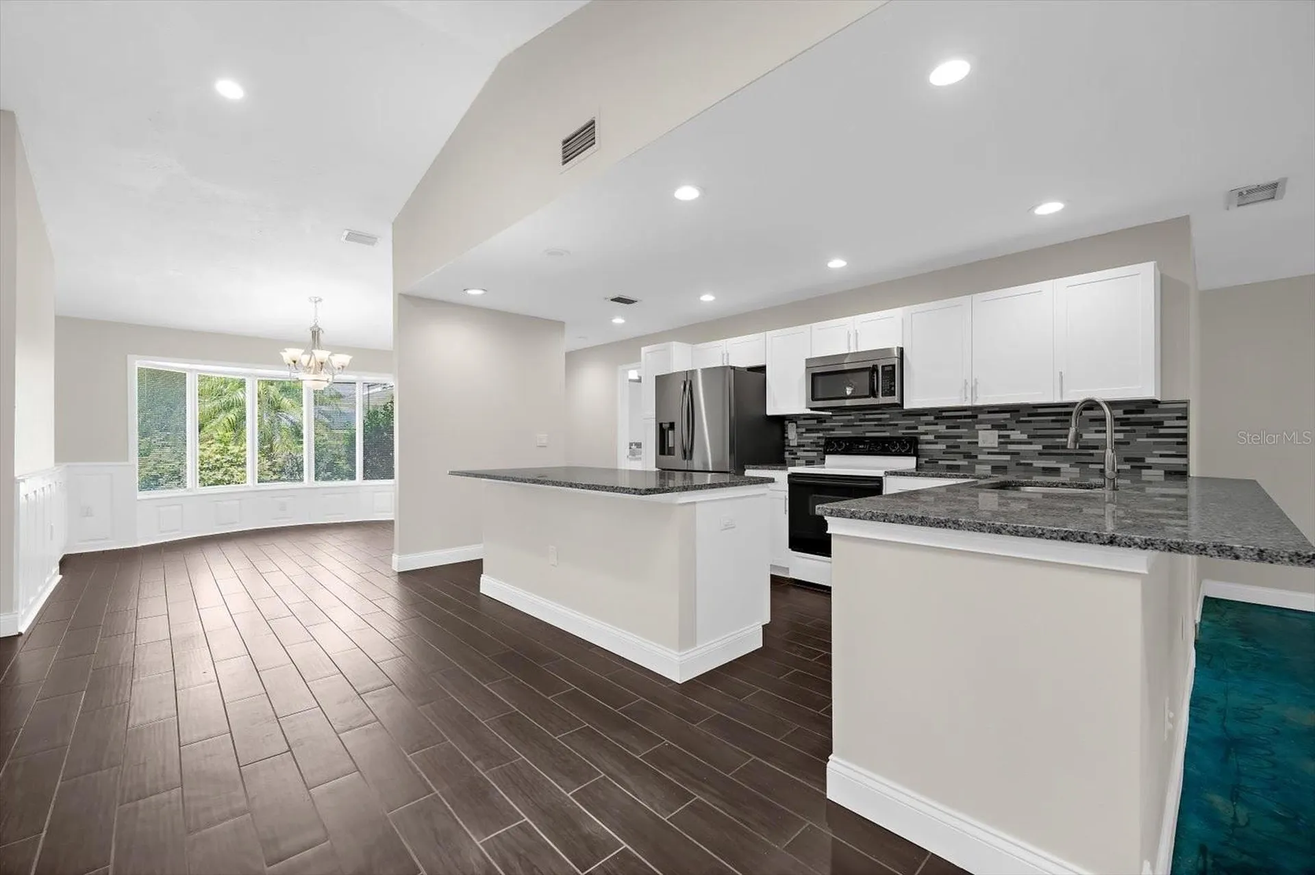1821 Racimo Drive Sarasota FL 34240