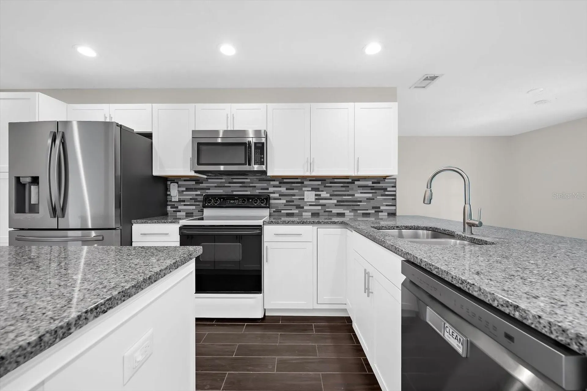 1821 Racimo Drive Sarasota FL 34240