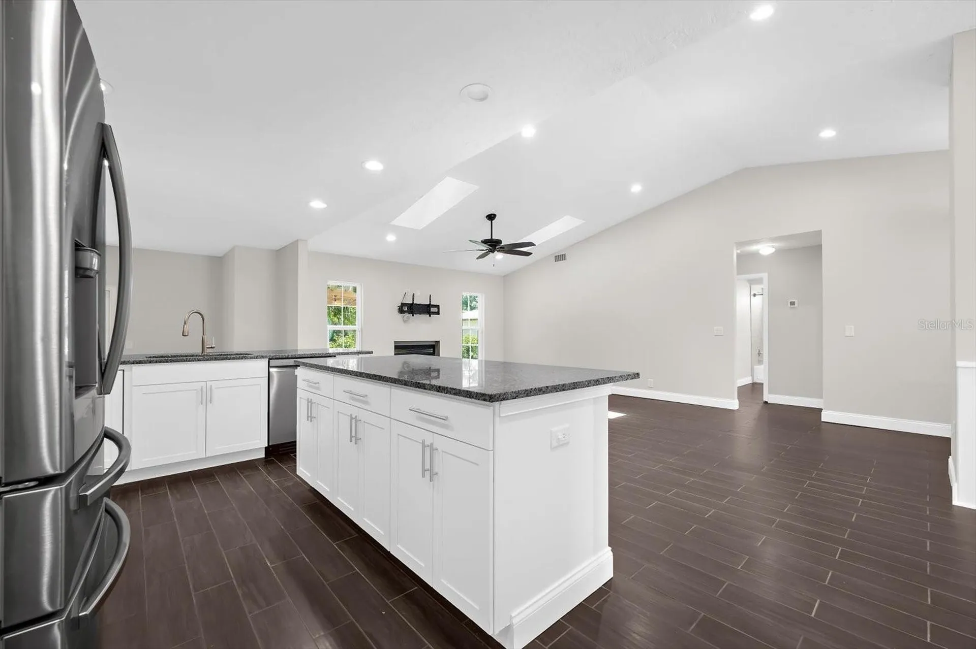 1821 Racimo Drive Sarasota FL 34240