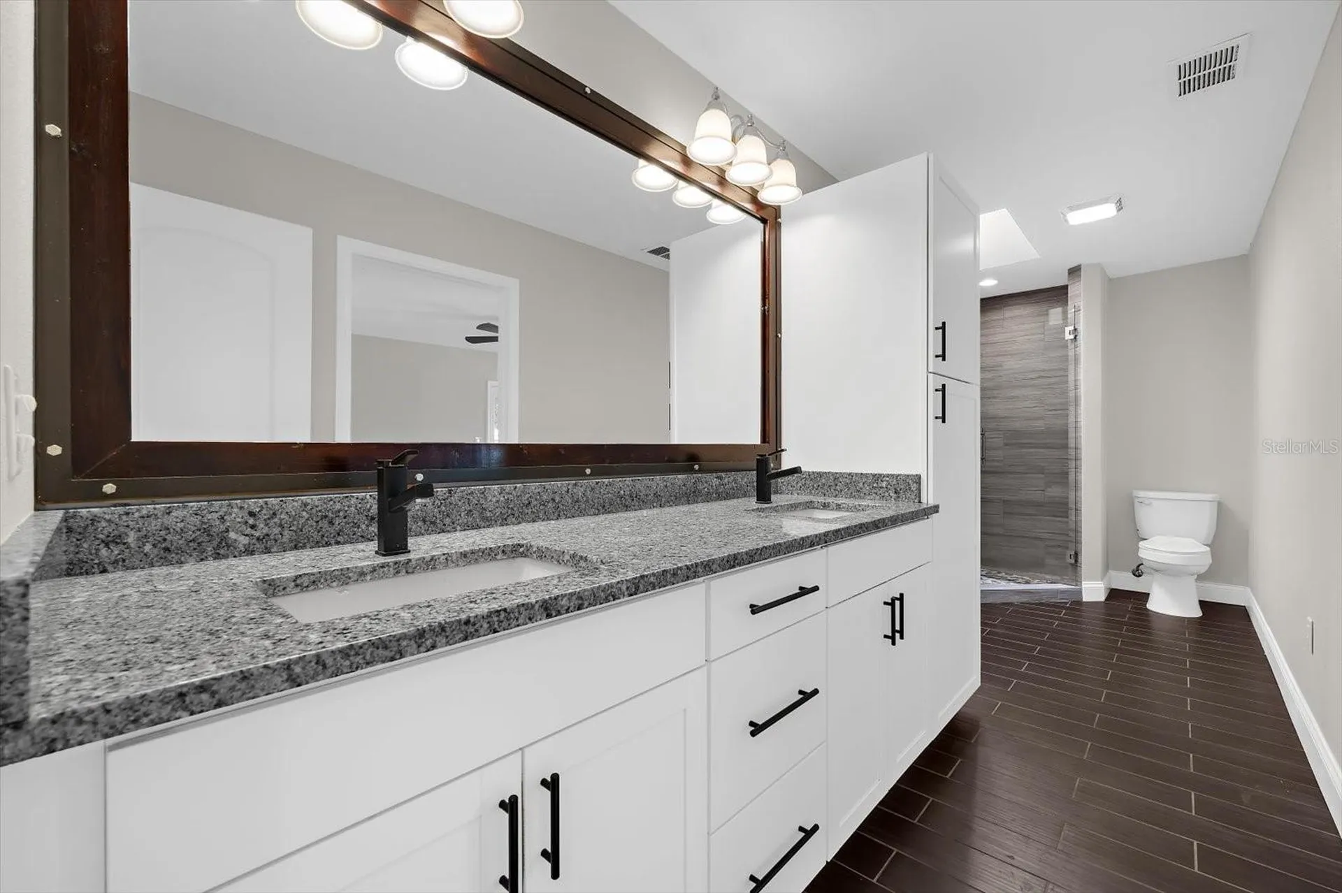 1821 Racimo Drive Sarasota FL 34240