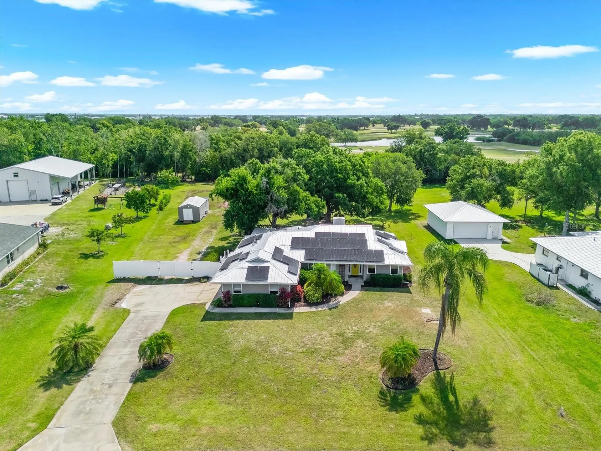 1821 Racimo Drive Sarasota FL 34240