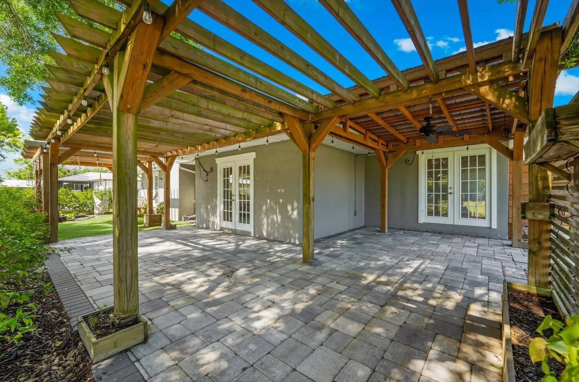 1821 Racimo Drive Sarasota FL 34240