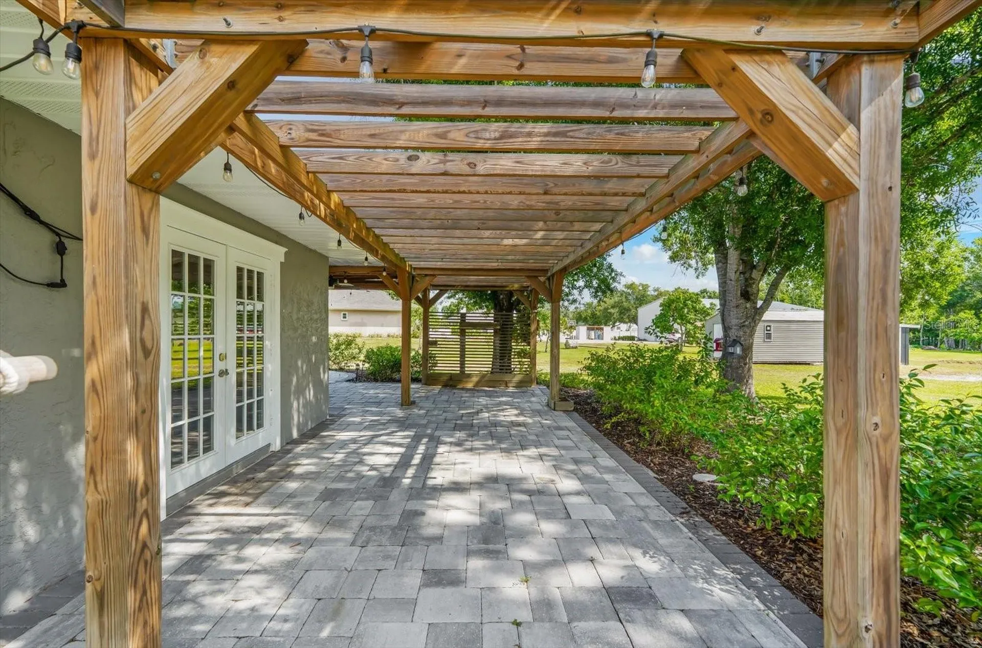 1821 Racimo Drive Sarasota FL 34240