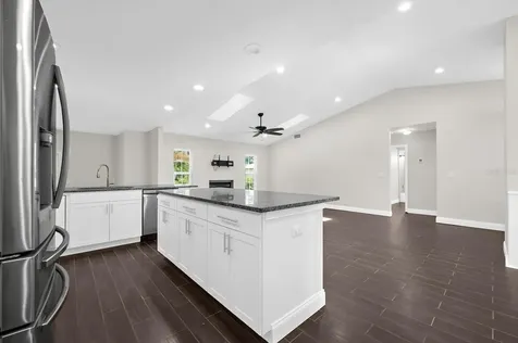 1821 Racimo Drive Sarasota FL 34240