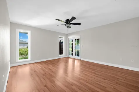 1821 Racimo Drive Sarasota FL 34240