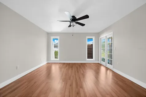 1821 Racimo Drive Sarasota FL 34240