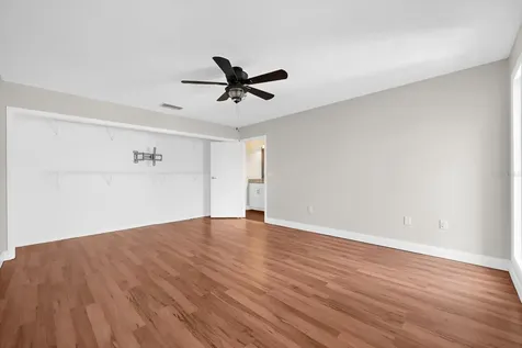 1821 Racimo Drive Sarasota FL 34240