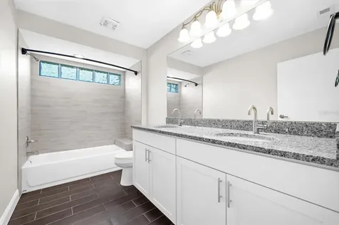 1821 Racimo Drive Sarasota FL 34240