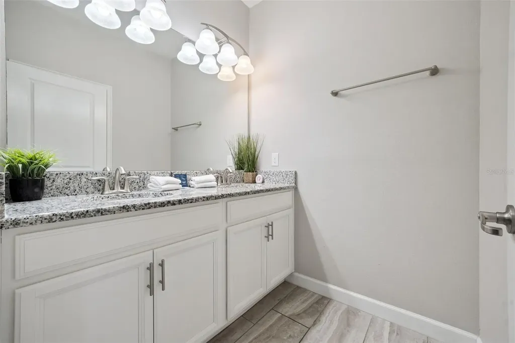 1610 Moon Valley Drive Davenport FL 33896